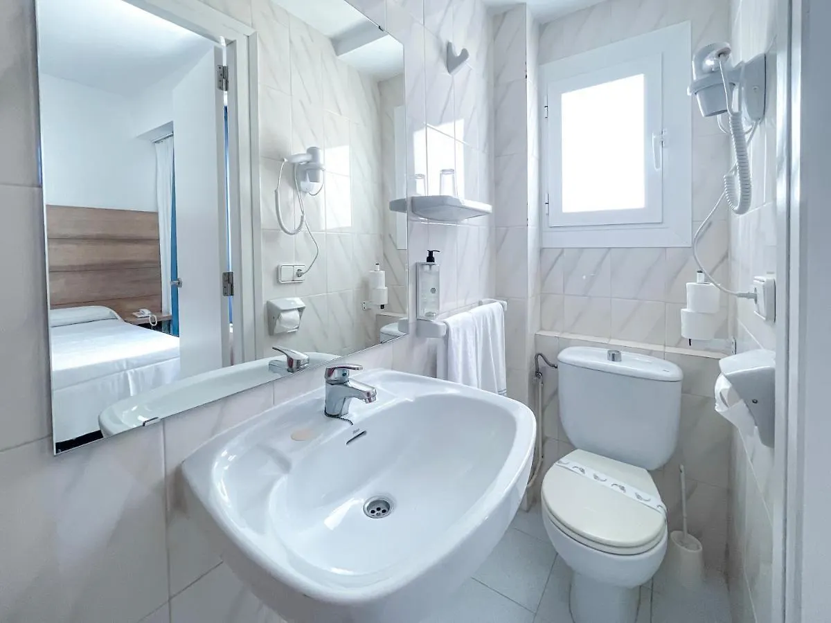 Hotel Ibiza Playa 3*,
